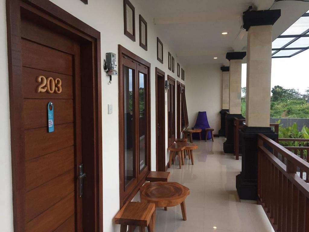 Отель Dikubu Belong Seminyak Экстерьер фото
