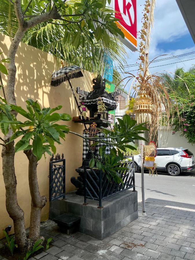 Отель Dikubu Belong Seminyak Экстерьер фото