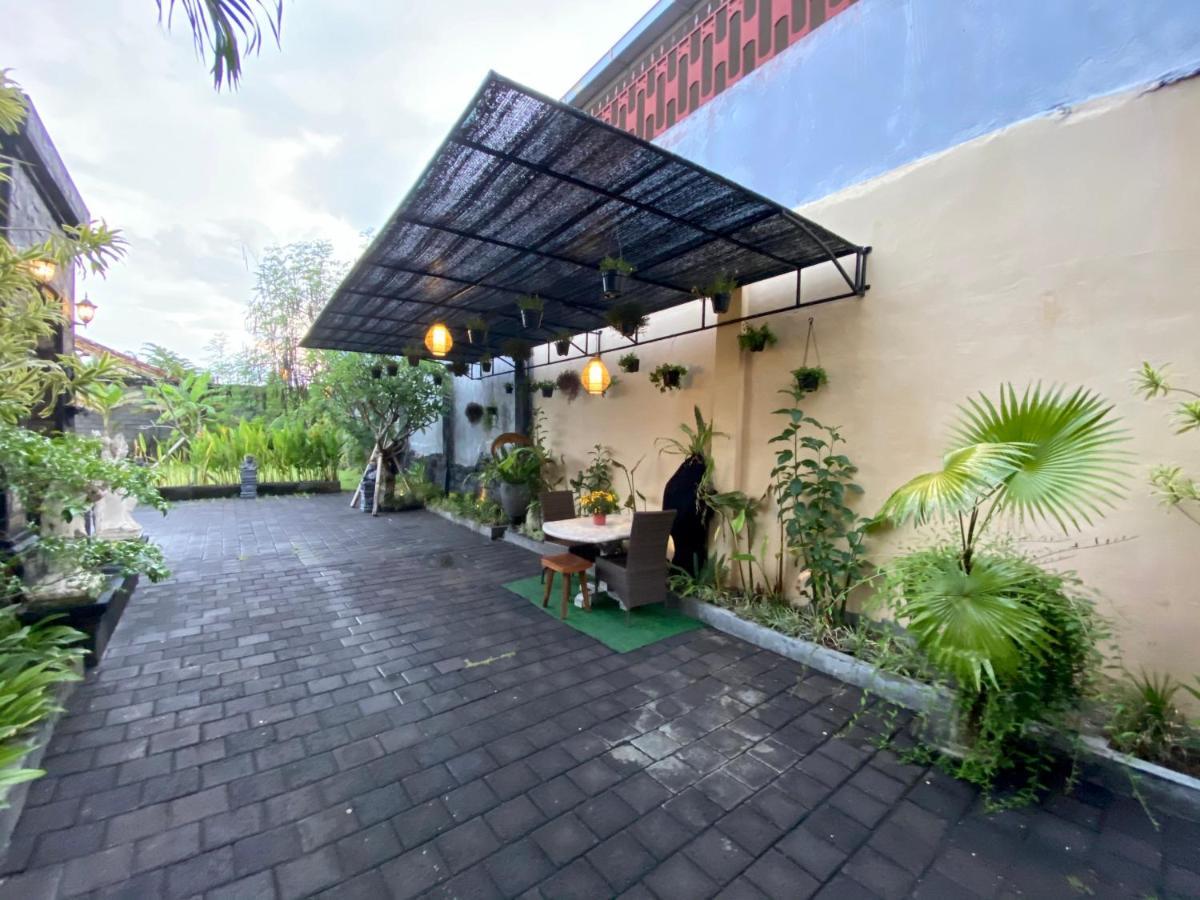 Отель Dikubu Belong Seminyak Экстерьер фото