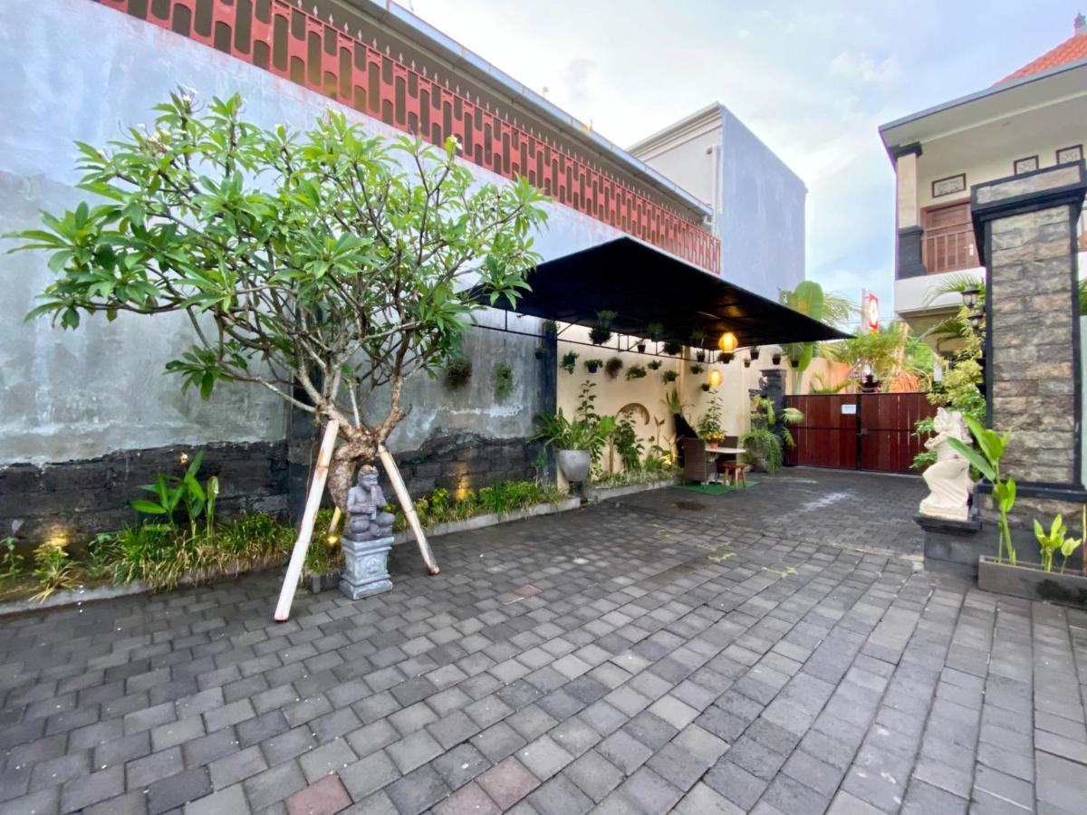 Отель Dikubu Belong Seminyak Экстерьер фото