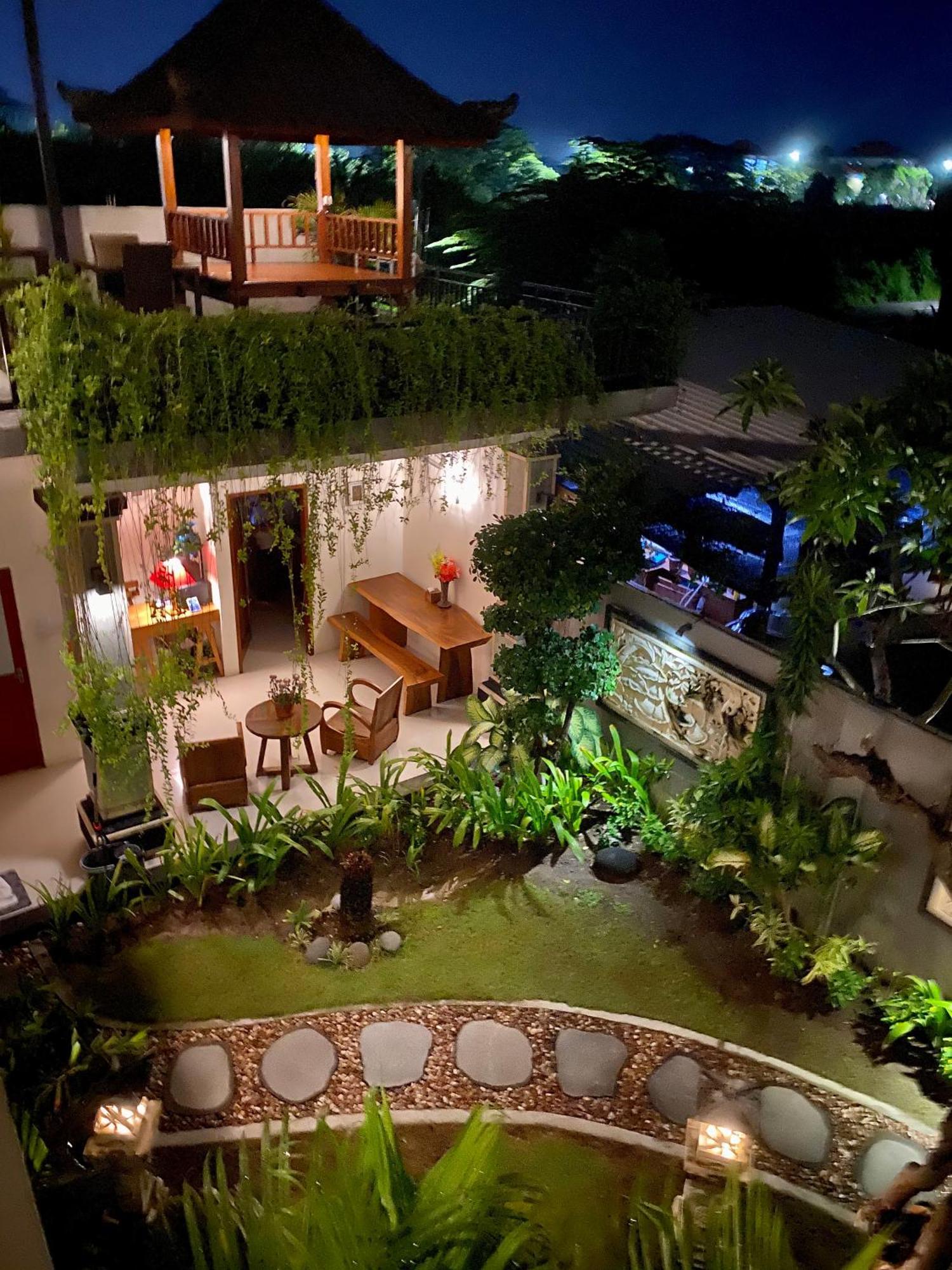 Отель Dikubu Belong Seminyak Экстерьер фото