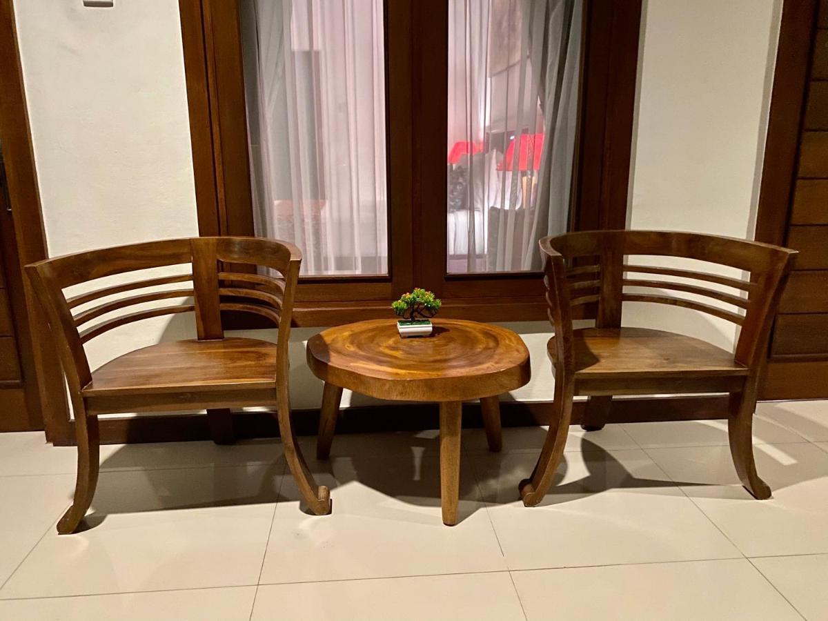 Отель Dikubu Belong Seminyak Экстерьер фото