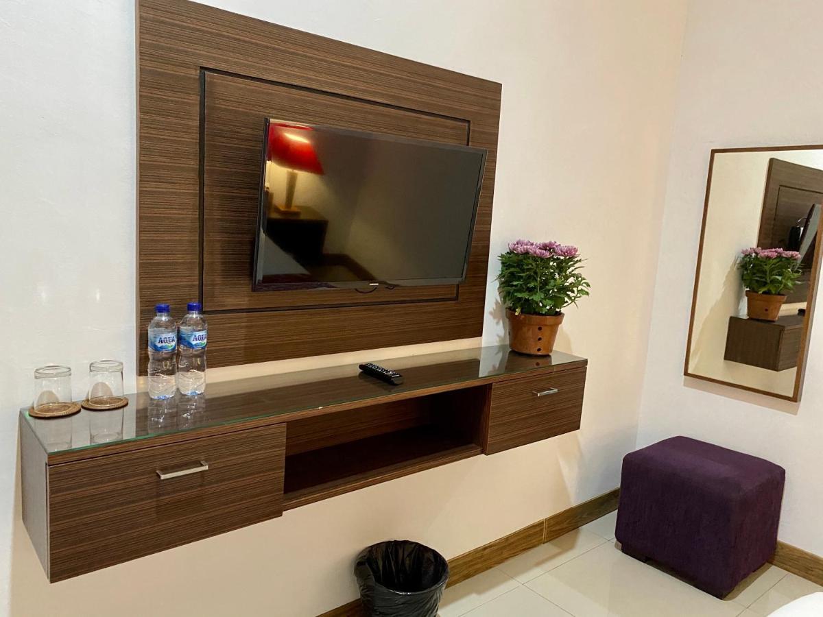 Отель Dikubu Belong Seminyak Экстерьер фото